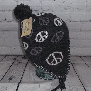 NWT PEACE SIGN KNIT WINTER HAT CAP